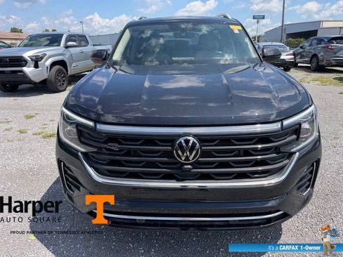 Used 2024 Volkswagen Atlas SEL Premium R-Line AWD/4WD image 8