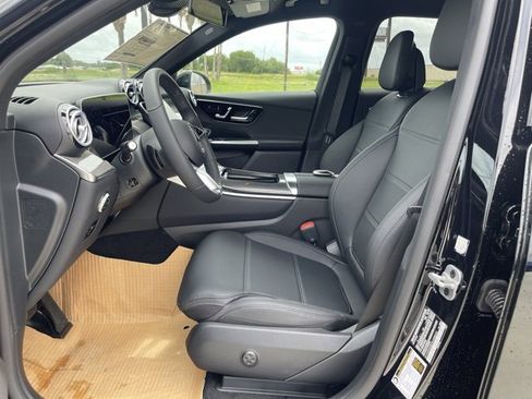 New 2025 Mercedes-Benz GLC 300 image 15