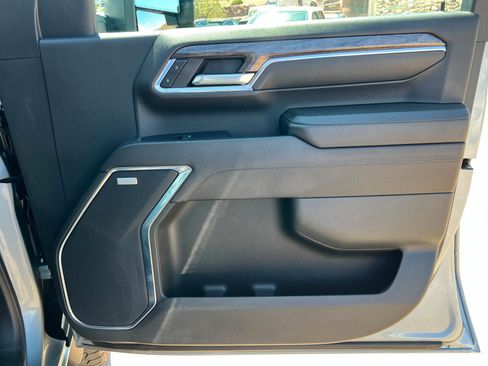 Used 2024 Chevrolet Silverado 3500 LTZ w/ LTZ Convenience Package AWD/4WD image 24