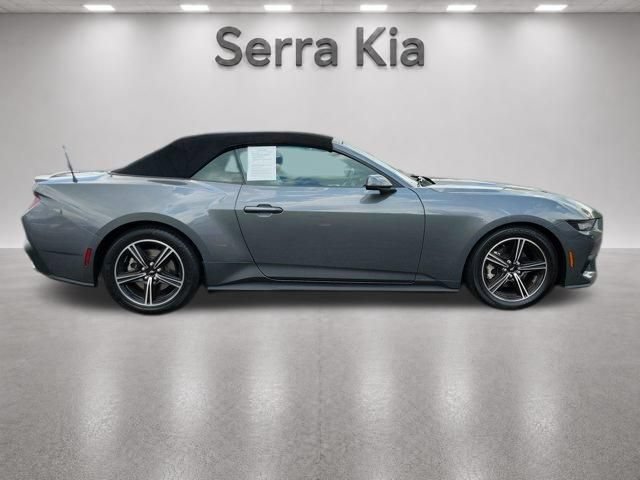 Used 2025 Ford Mustang Premium RWD image 24