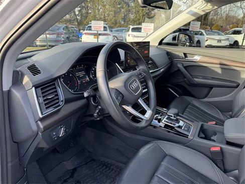 Certified 2023 Audi Q5 2.0T Premium w/ Convenience Package image 25