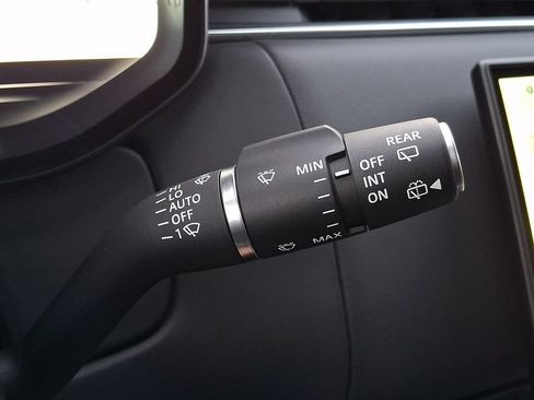 Used 2025 Land Rover Range Rover SE AWD/4WD image 19