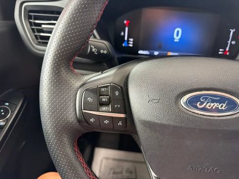 Certified 2024 Ford Escape ST-Line w/ Tech Pack #1 AWD/4WD image 25