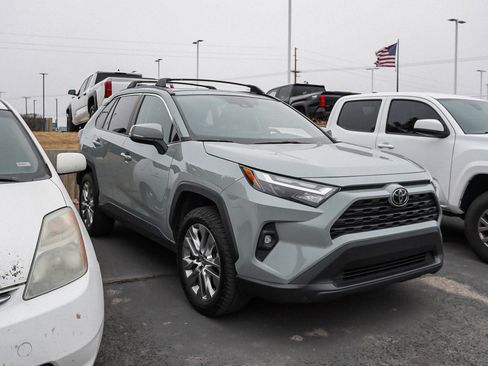 Certified 2023 Toyota RAV4 XLE Premium image 2