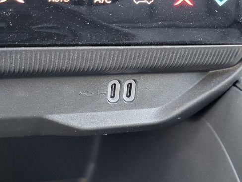 New 2026 Jeep Cherokee Laredo image 12