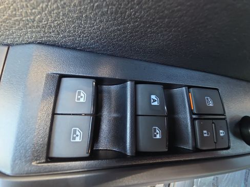 Used 2023 Toyota Tacoma SR AWD/4WD image 27