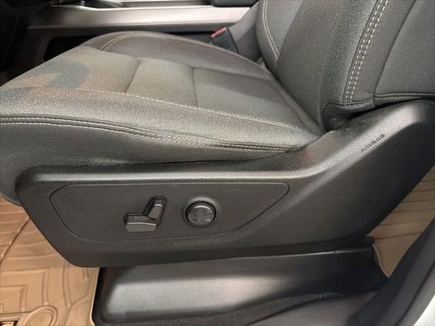 Used 2022 RAM 1500 Big Horn AWD/4WD image 10