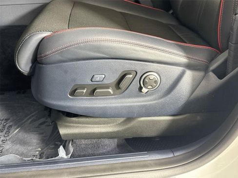 Certified 2024 Genesis GV70 2.5T w/ Sport Prestige Package AWD/4WD image 21