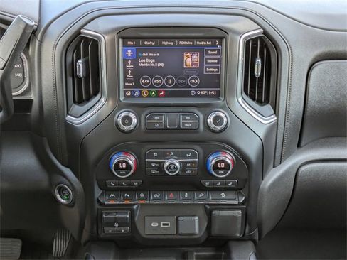 Used 2020 GMC Sierra 1500 AT4 w/ AT4 Premium Package image 18