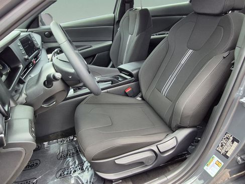 New 2026 Hyundai Elantra Sport FWD image 18