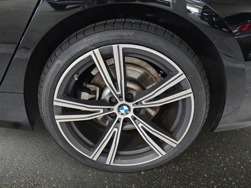 Used 2020 BMW 330i Sedan w/ Convenience Package RWD image 31
