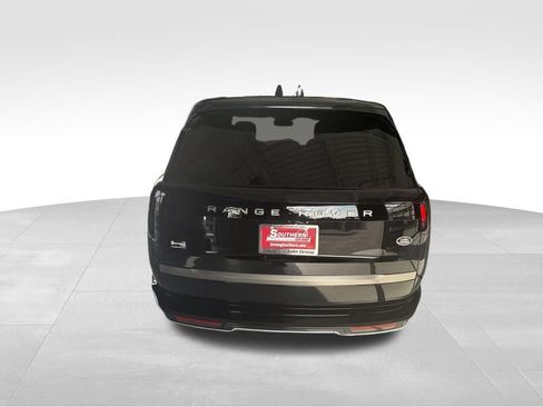 Used 2023 Land Rover Range Rover SE AWD/4WD image 4