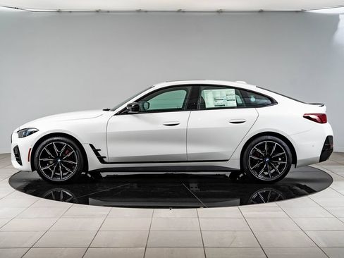 New 2026 BMW 430i xDrive w/ M Sport Package AWD/4WD image 5
