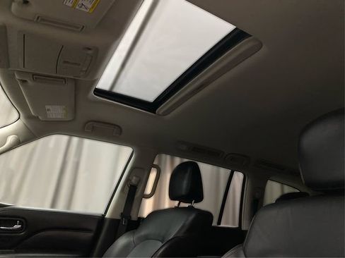 Used 2019 INFINITI QX80 Luxe image 26