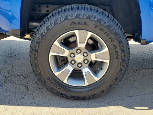 Used 2019 Chevrolet Colorado Z71 AWD/4WD image 5