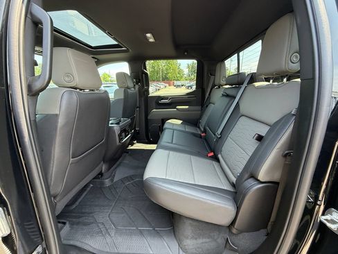 Used 2024 Chevrolet Silverado 1500 ZR2 AWD/4WD image 26