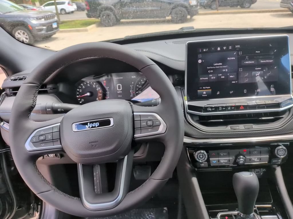 New 2026 Jeep Compass Latitude AWD/4WD image 42