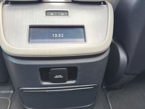 Used 2025 Lincoln Navigator Black Label image 25