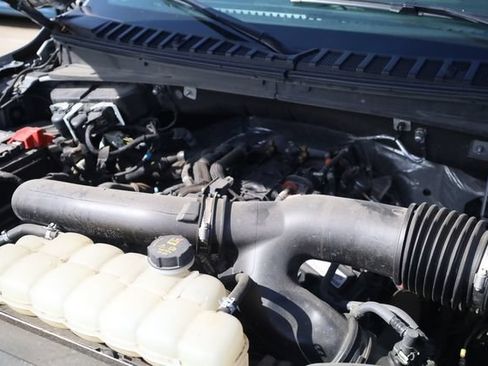 Used 2023 Ford Expedition Limited AWD/4WD image 8