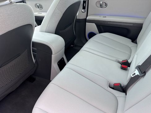 Used 2024 Hyundai Ioniq 5 Limited image 13