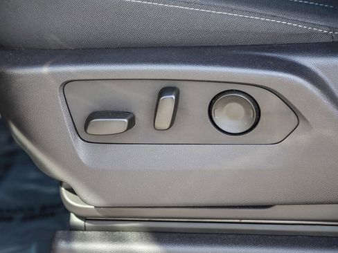 Used 2024 GMC Sierra 1500 Elevation image 19