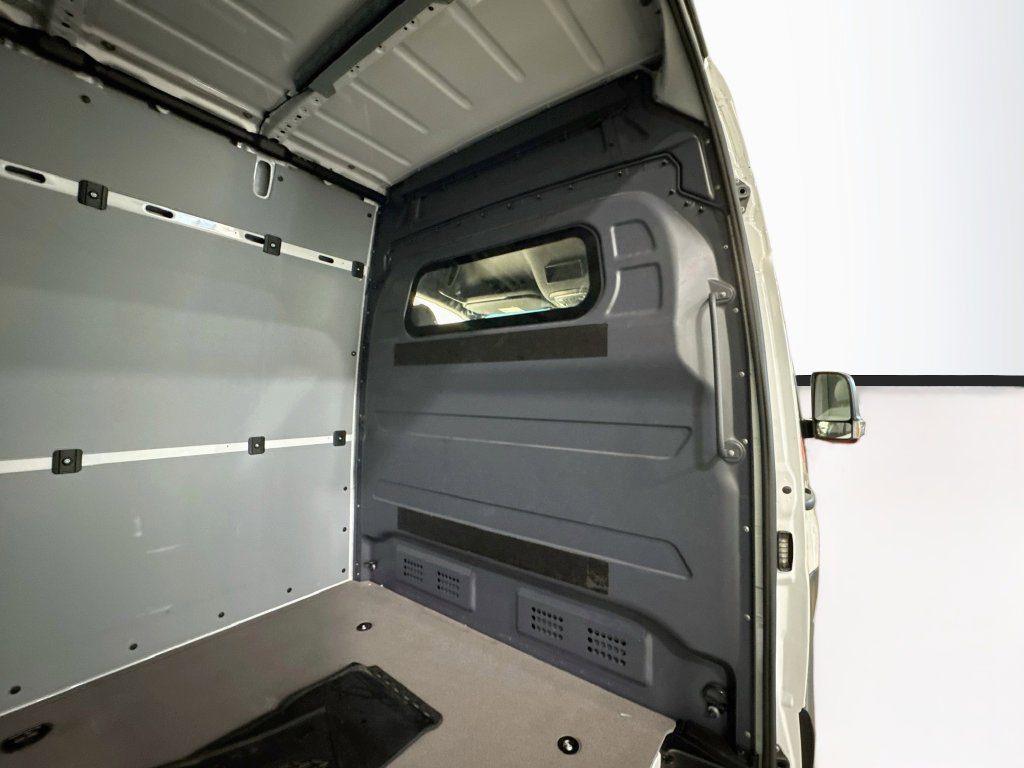 Used 2023 Mercedes-Benz Sprinter 2500 image 33