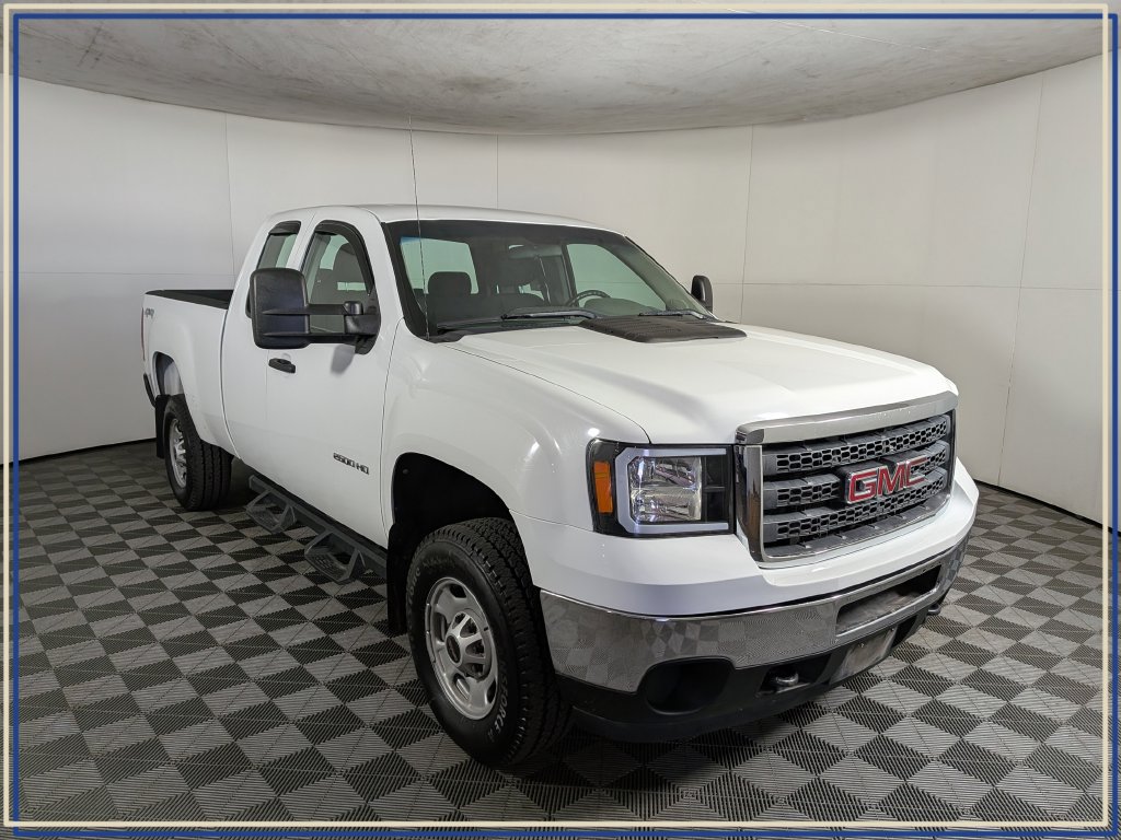Used 2011 GMC Sierra 2500 W/T w/ Snow Plow Prep Package AWD/4WD image 5