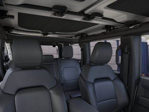 New 2026 Ford Bronco Badlands AWD/4WD image 12