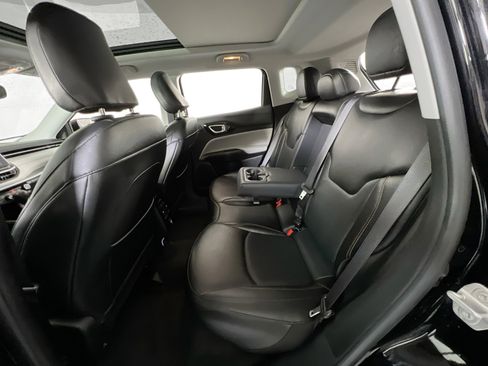 Used 2022 Jeep Compass Limited w/ Sun and Sound Group AWD/4WD image 25