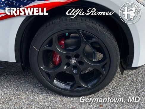 New 2025 Alfa Romeo Stelvio Sprint AWD/4WD image 12