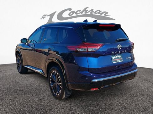 Used 2025 Nissan Rogue Platinum w/ Tech Package image 5