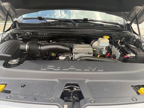 Used 2022 RAM 1500 Laramie AWD/4WD image 33