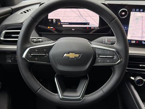 New 2026 Chevrolet Traverse LT w/ Driver Confidence Package FWD image 11