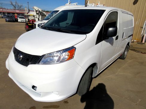 Used 2019 Nissan NV200 S w/ Cruise Control Package image 1