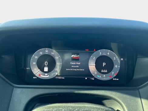 Used 2026 Land Rover Range Rover Velar Dynamic SE AWD/4WD image 12
