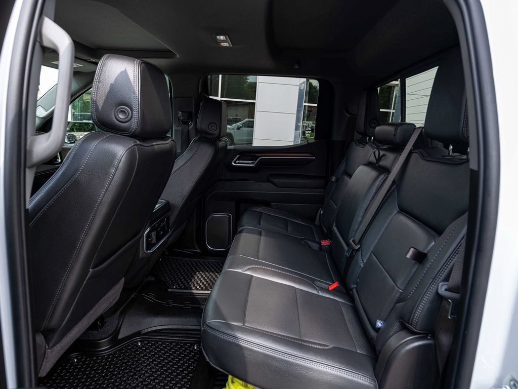 Used 2026 GMC Sierra 1500 Denali AWD/4WD image 27