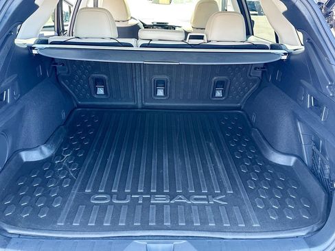 Used 2021 Subaru Outback Limited w/ Popular Package #2 AWD/4WD image 16