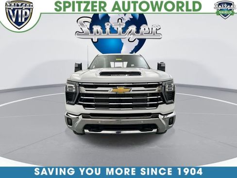 Used 2024 Chevrolet Silverado 2500 LTZ w/ LTZ Premium Package AWD/4WD image 4