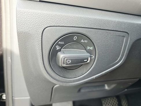 Used 2022 Volkswagen Atlas SE AWD/4WD image 30