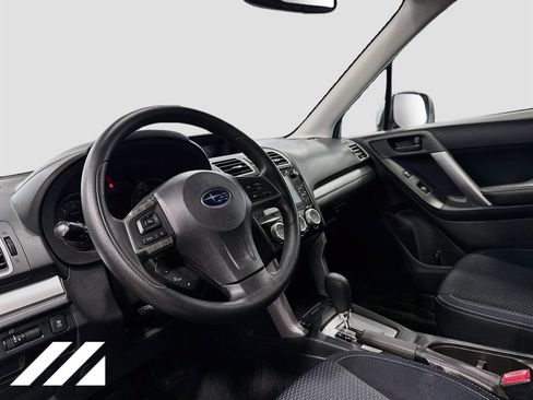 Used 2016 Subaru Forester 2.5i Premium AWD/4WD image 9