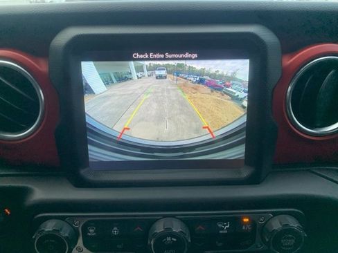 Used 2018 Jeep Wrangler Rubicon image 19