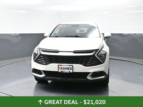 Used 2024 Kia Sportage LX image 8