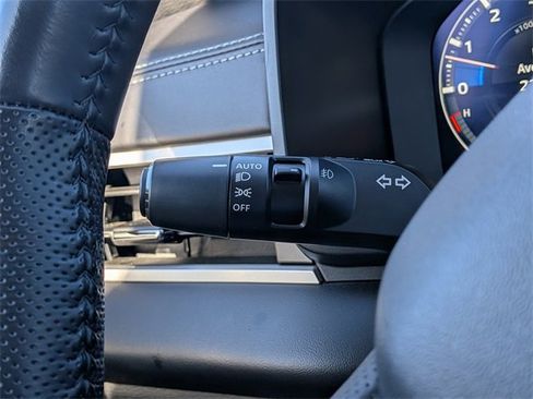 Used 2024 Mitsubishi Outlander FWD image 29