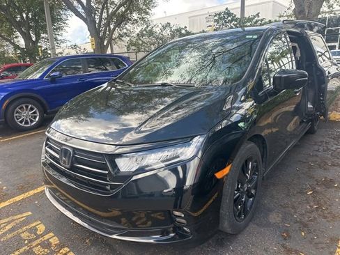 Certified 2024 Honda Odyssey Sport image 8