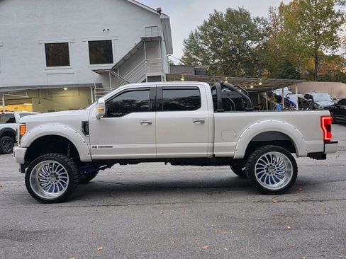 Used 2017 Ford F250 Lariat w/ Lariat Ultimate Package AWD/4WD image 5