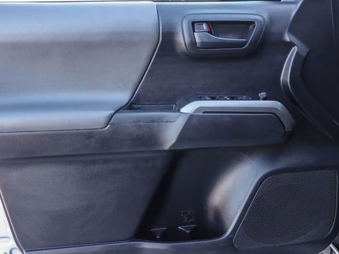 Used 2020 Toyota Tacoma SR5 image 23