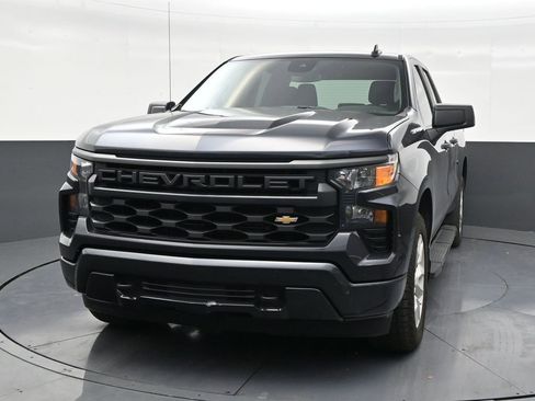 Used 2023 Chevrolet Silverado 1500 Custom image 8