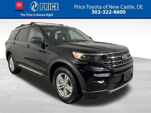 Used 2022 Ford Explorer XLT w/ Equipment Group 202A image 1