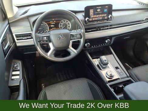 Used 2022 Mitsubishi Outlander ES image 20