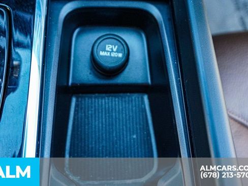 Used 2024 Volvo XC60 T8 Plus w/ Climate Package image 46